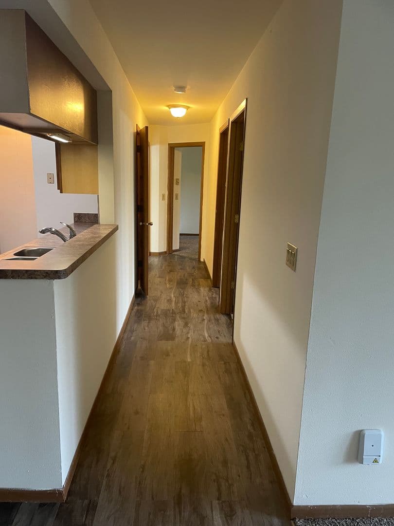 Madison Apartment: 3148-3172 Muir Field Rd