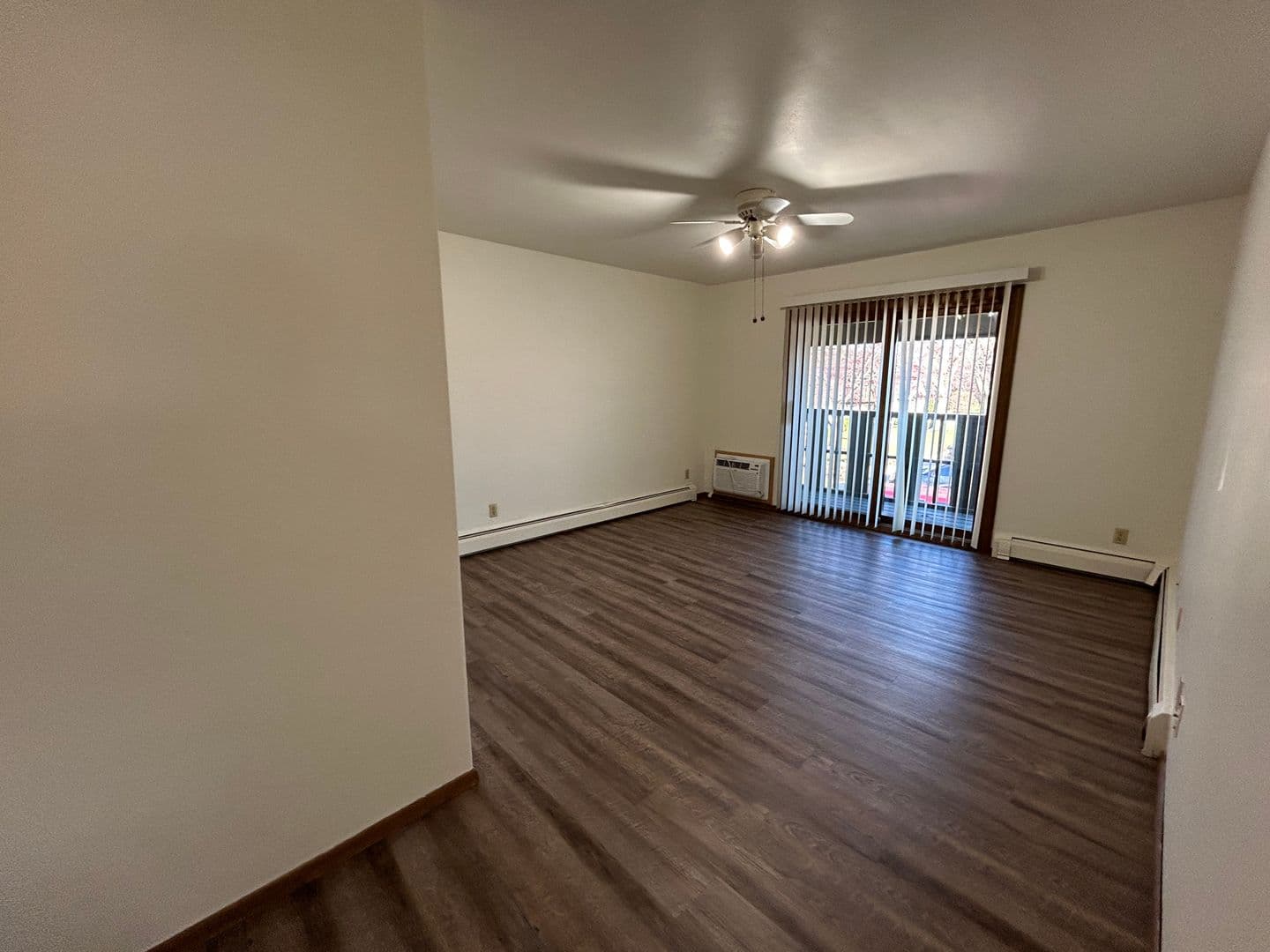 Beloit Apartment: 1851-1853 Cranston Rd