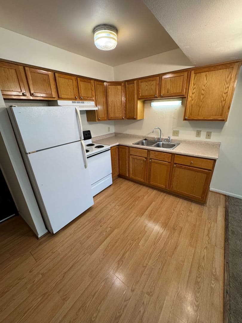 Platteville Apartment: 970 Union Street
