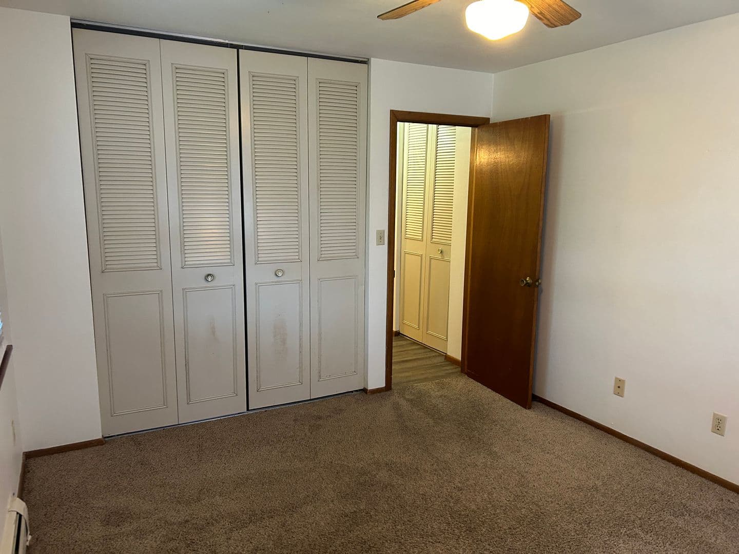 Beloit Apartment: 1851-1853 Cranston Rd