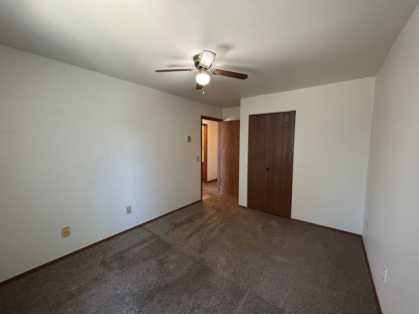 Beloit Apartment: 2770 Iva Ct