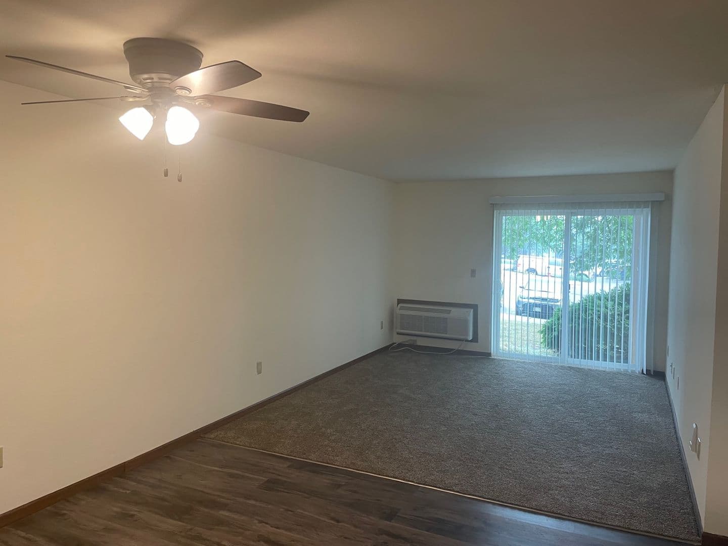 Madison Apartment: 3148-3172 Muir Field Rd