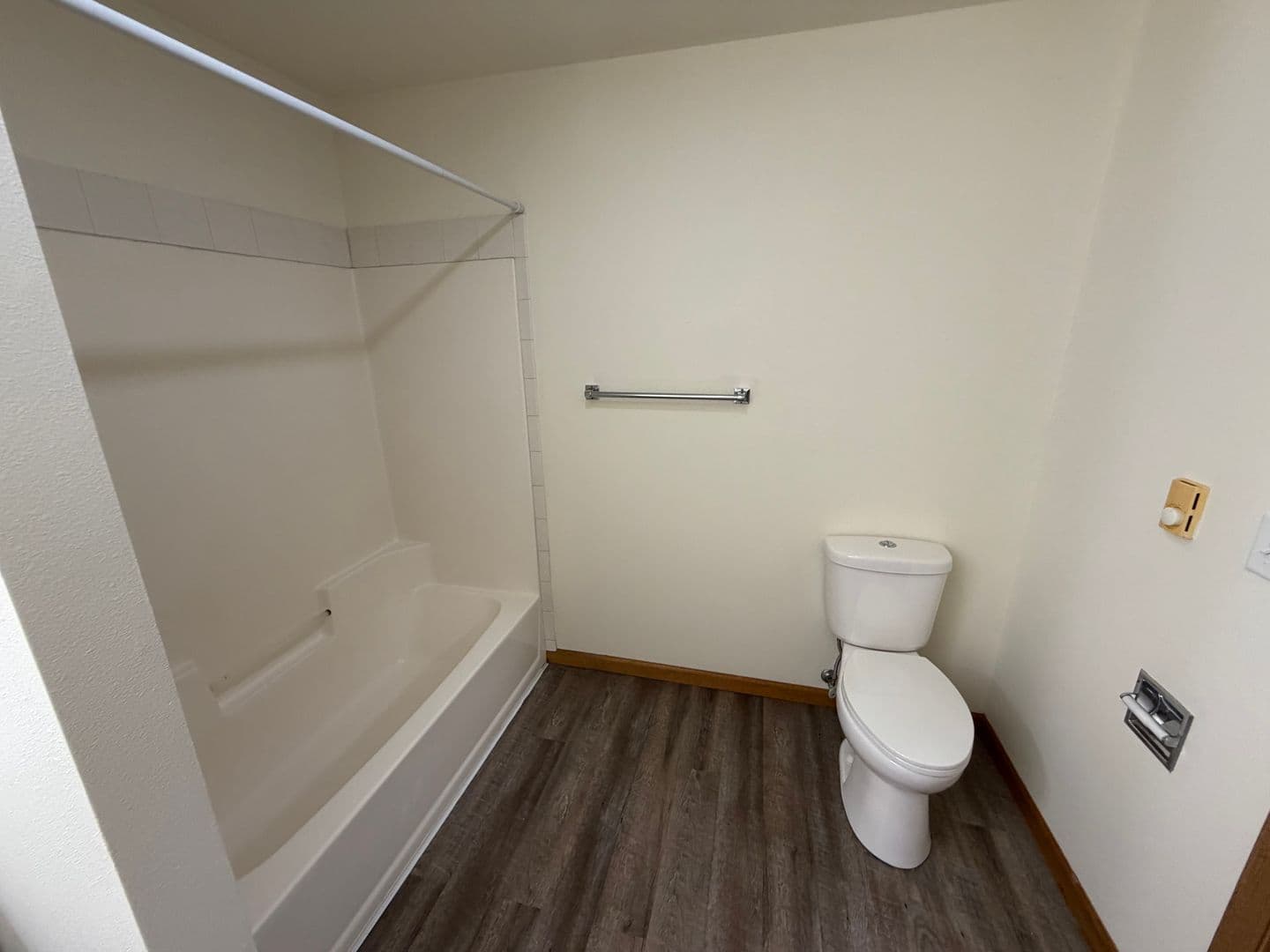 Platteville Apartment: 90 E. Gridley Ave