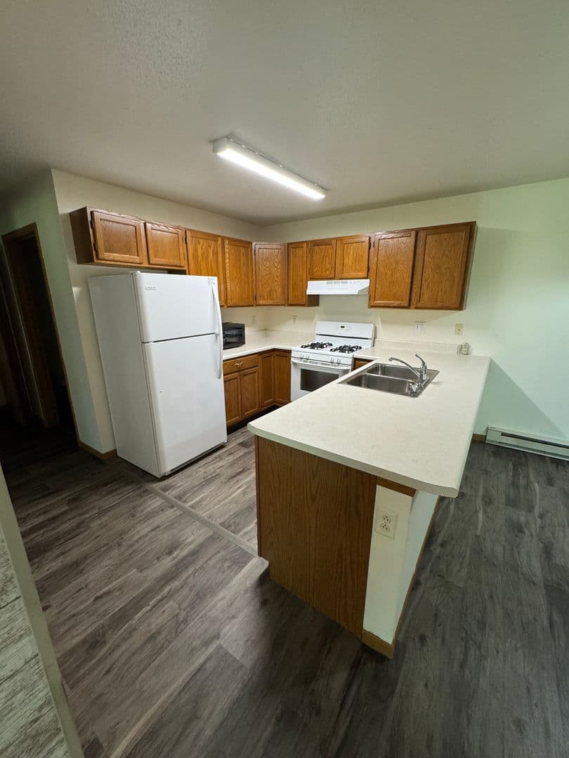 Platteville Apartment: 90 E. Gridley Ave