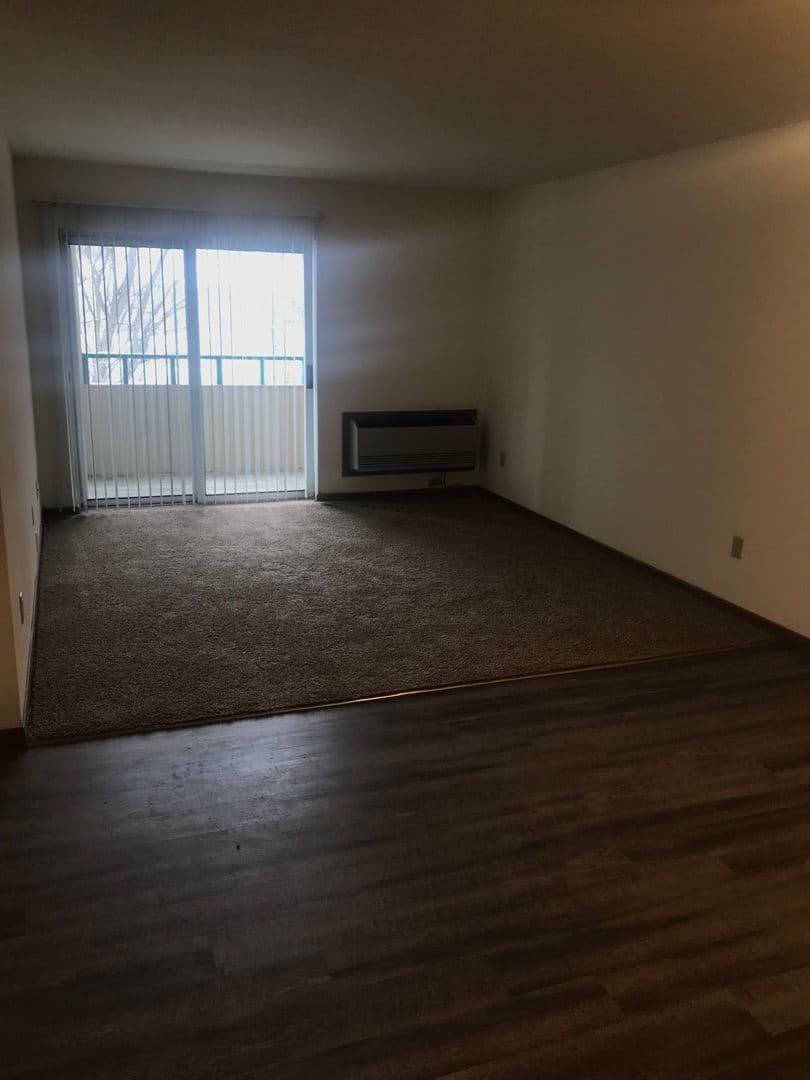 Madison Apartment: 3148-3172 Muir Field Rd