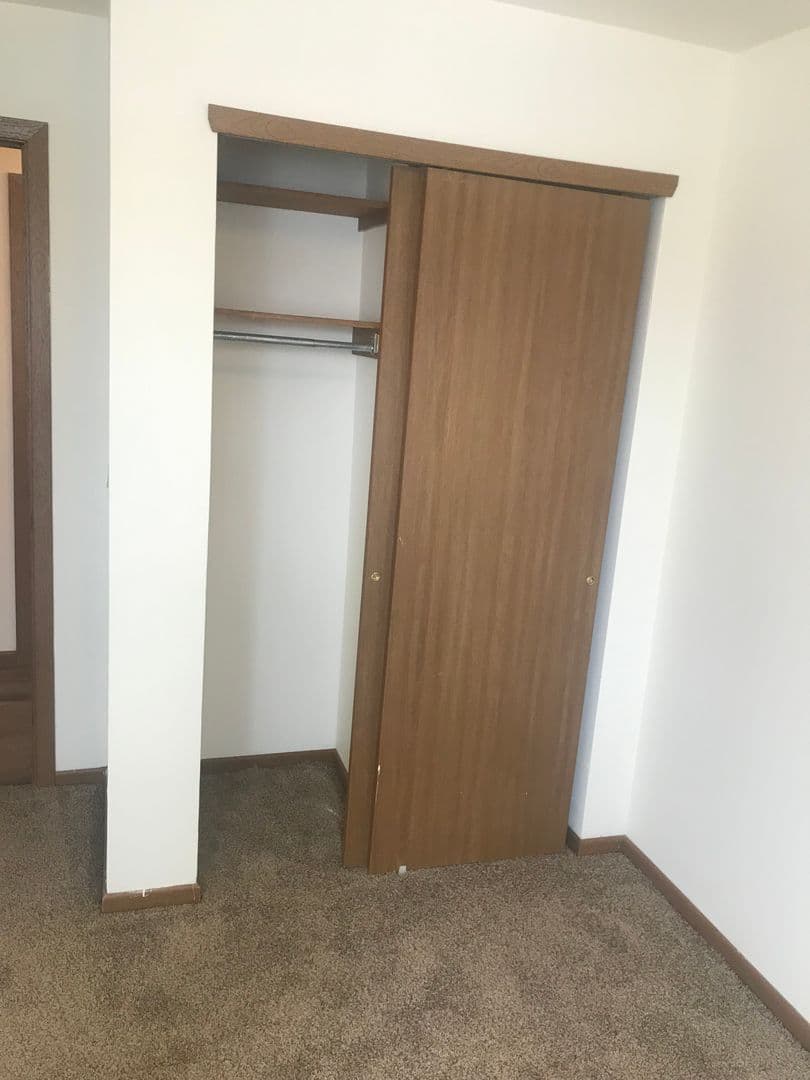 Madison Apartment: 3148-3172 Muir Field Rd