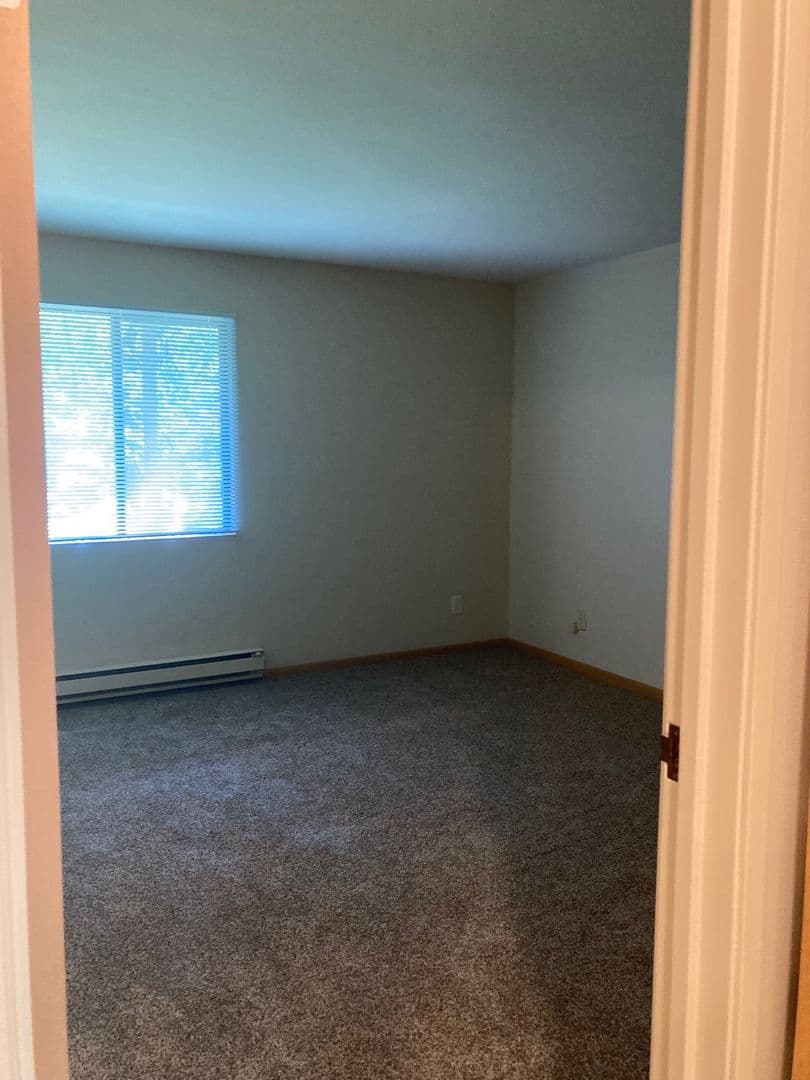 Jefferson Apartment: 417 & 421 N Elizabeth Ave