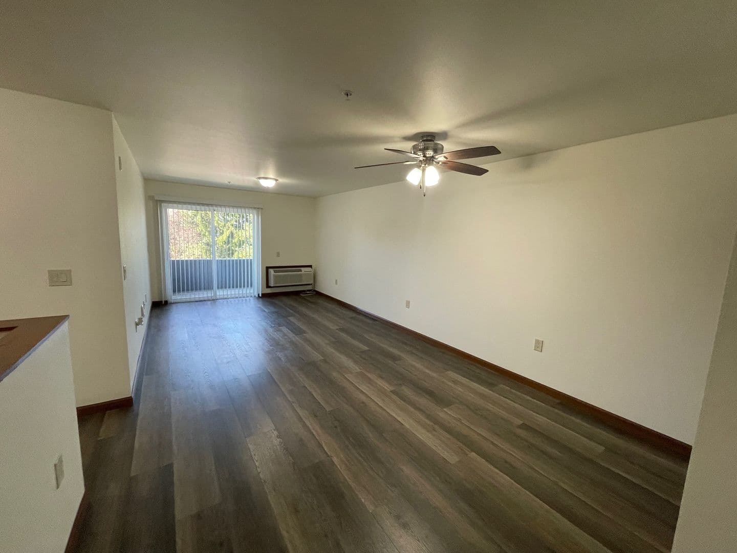 Madison Apartment: 3148-3172 Muir Field Rd