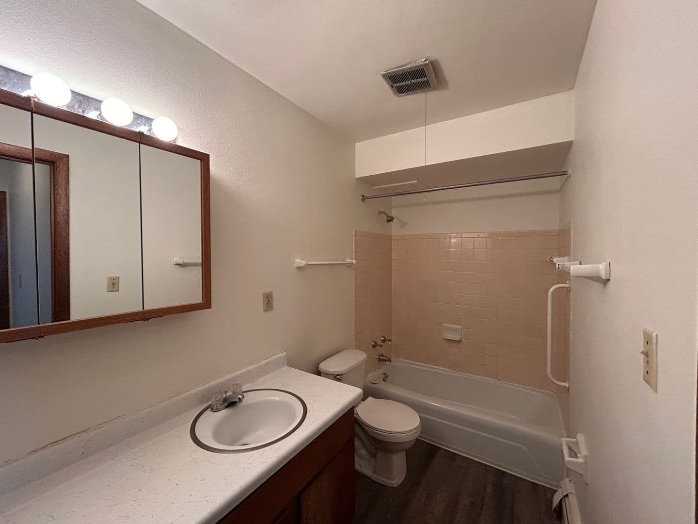 Beloit Apartment: 1854-1856 Northgate Dr