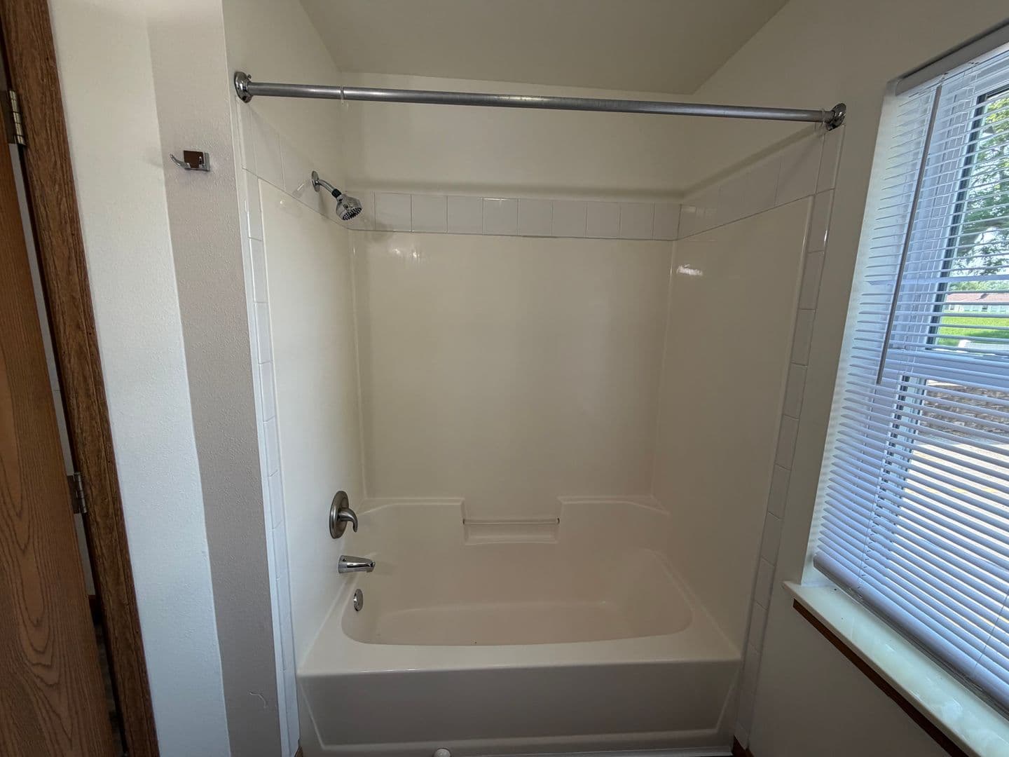 Platteville Apartment: 90 E. Gridley Ave