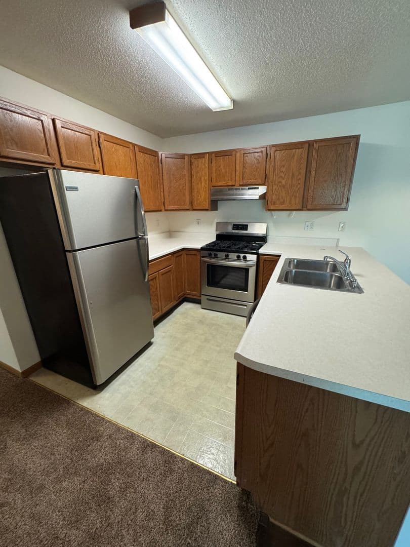Platteville Apartment: 90 E. Gridley Ave