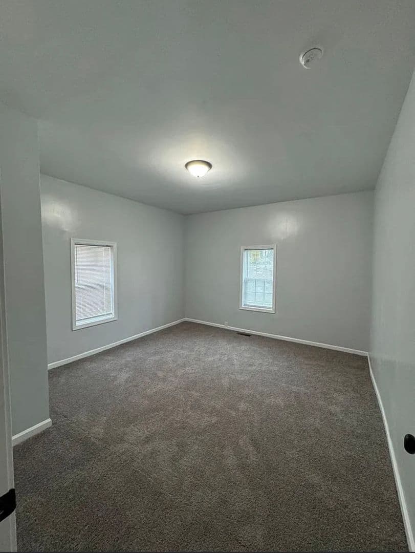 Winston Salem House: 122 E. 14th St.
