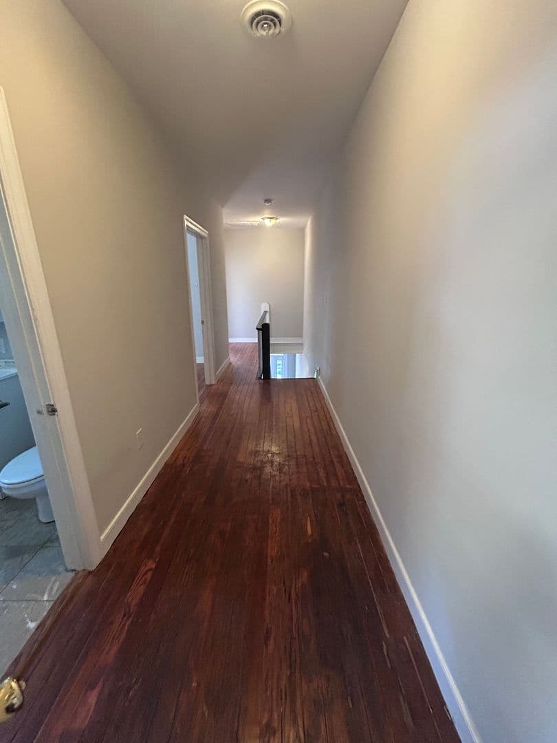 Richmond House: 2020 Parkwood Ave