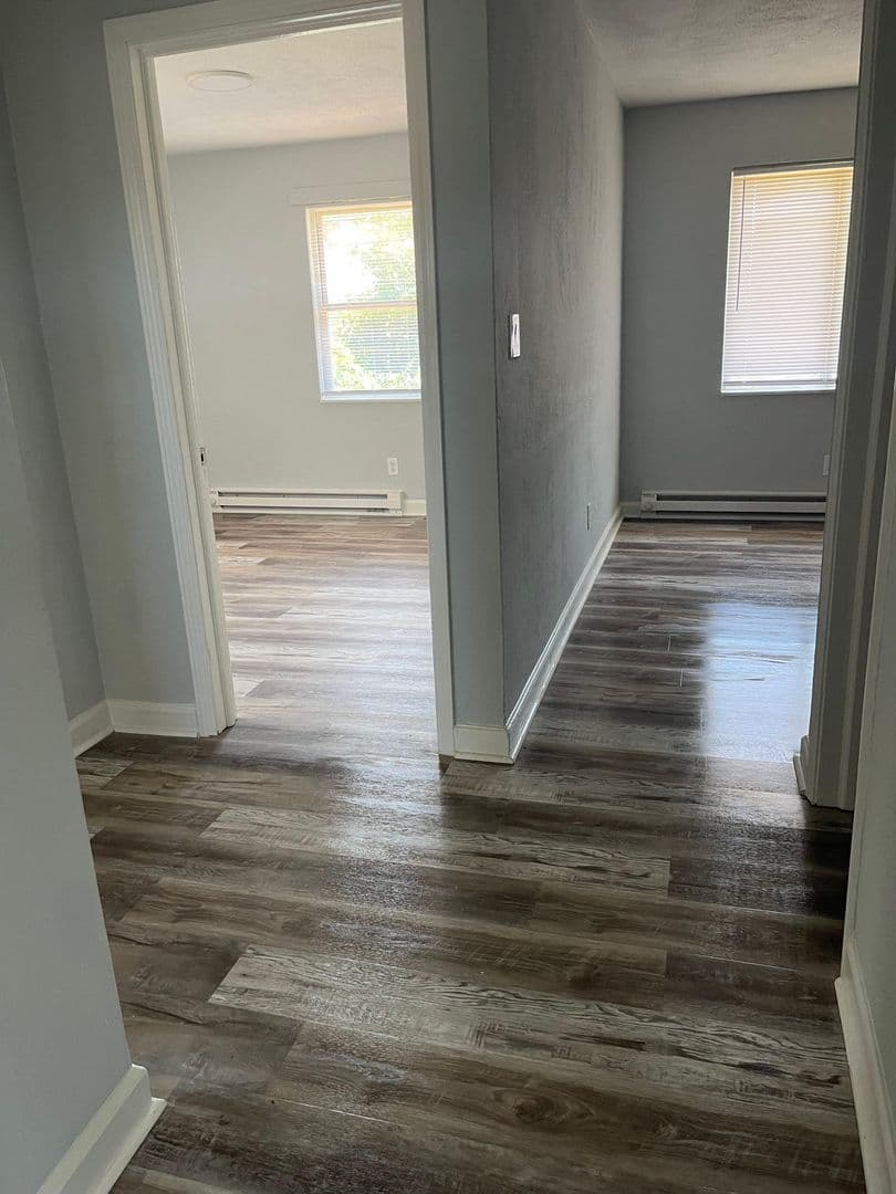 Winston Salem Apartment: 1350 N. Chestnut St.