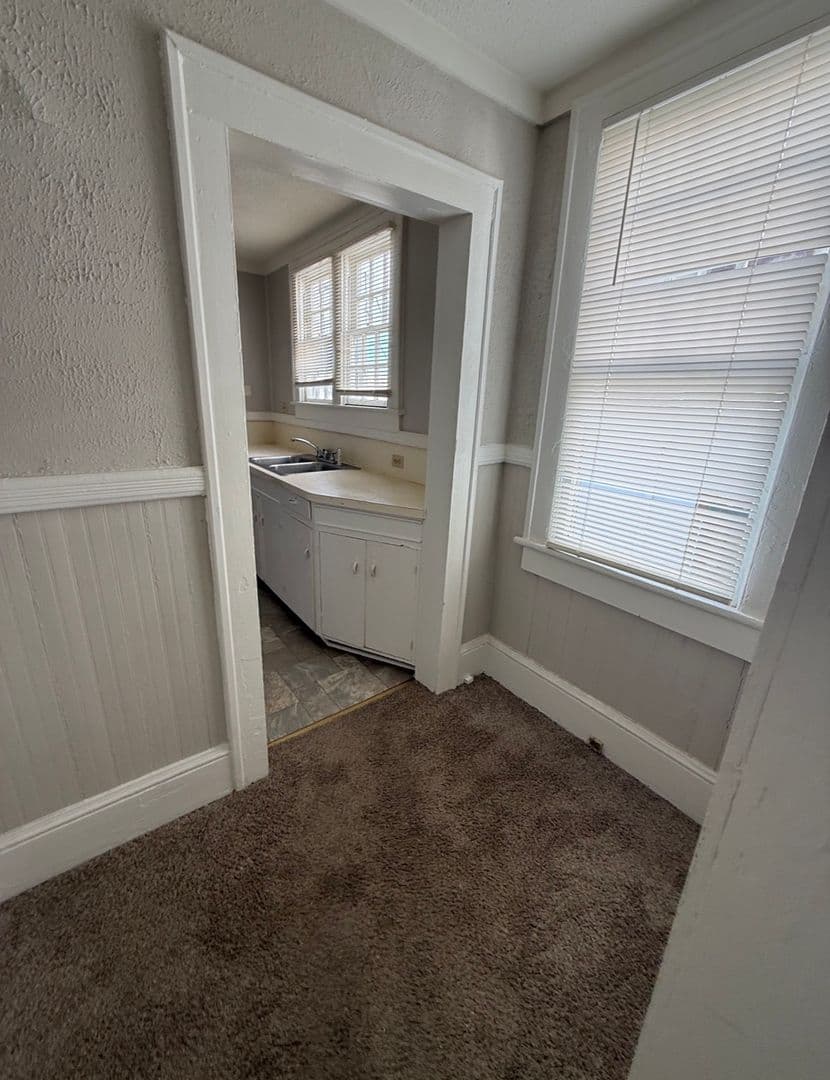 Winston Salem Apartment: 1404 W. Fourth St.