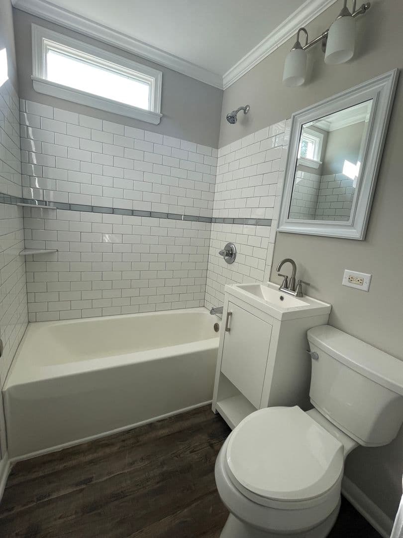 Richmond House: 1010 E 17th St