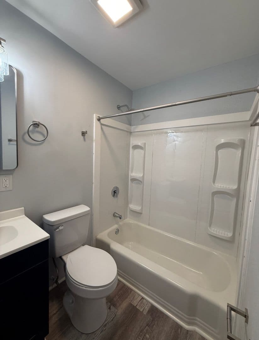 Winston Salem Apartment: 1350 N. Chestnut St.