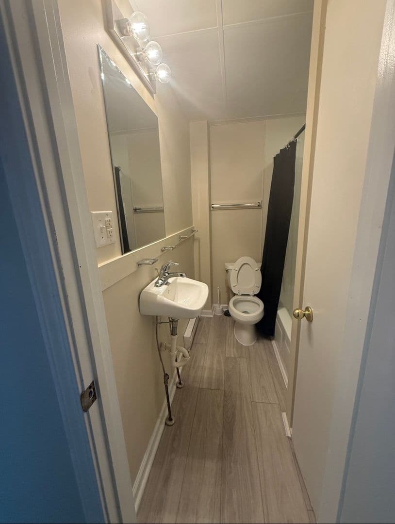 Winston Salem Apartment: 1429 W. Fourth St.