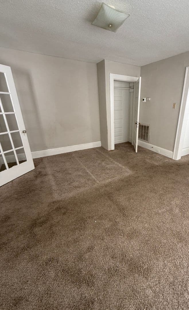 Winston Salem Apartment: 1404 W. Fourth St.
