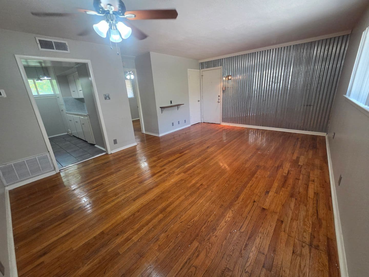Denton Apartment: 804 N Locust St