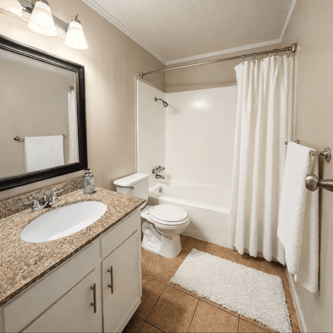 Denton Apartment: 2415-2417 Charlotte St
