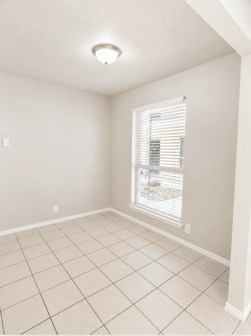 Denton Apartment: 2434 Louise Street
