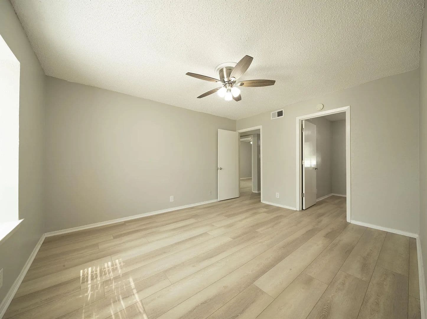 Denton Apartment: 1717 N. Locust St