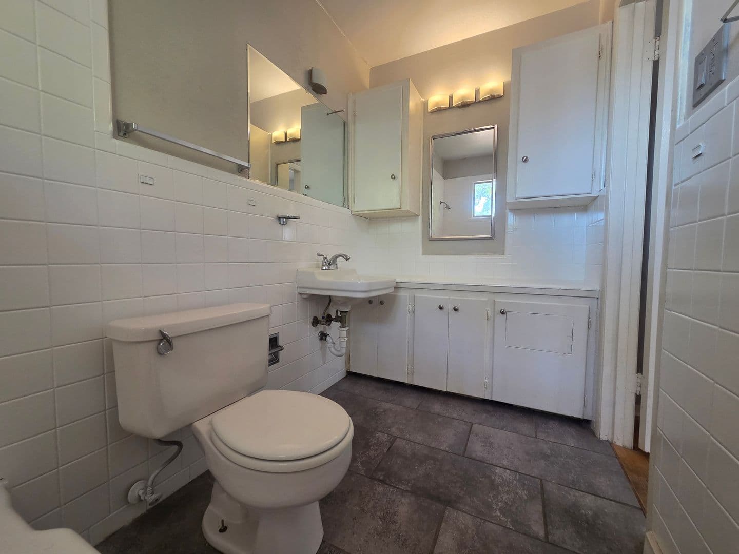 Denton Apartment: 804 N Locust St