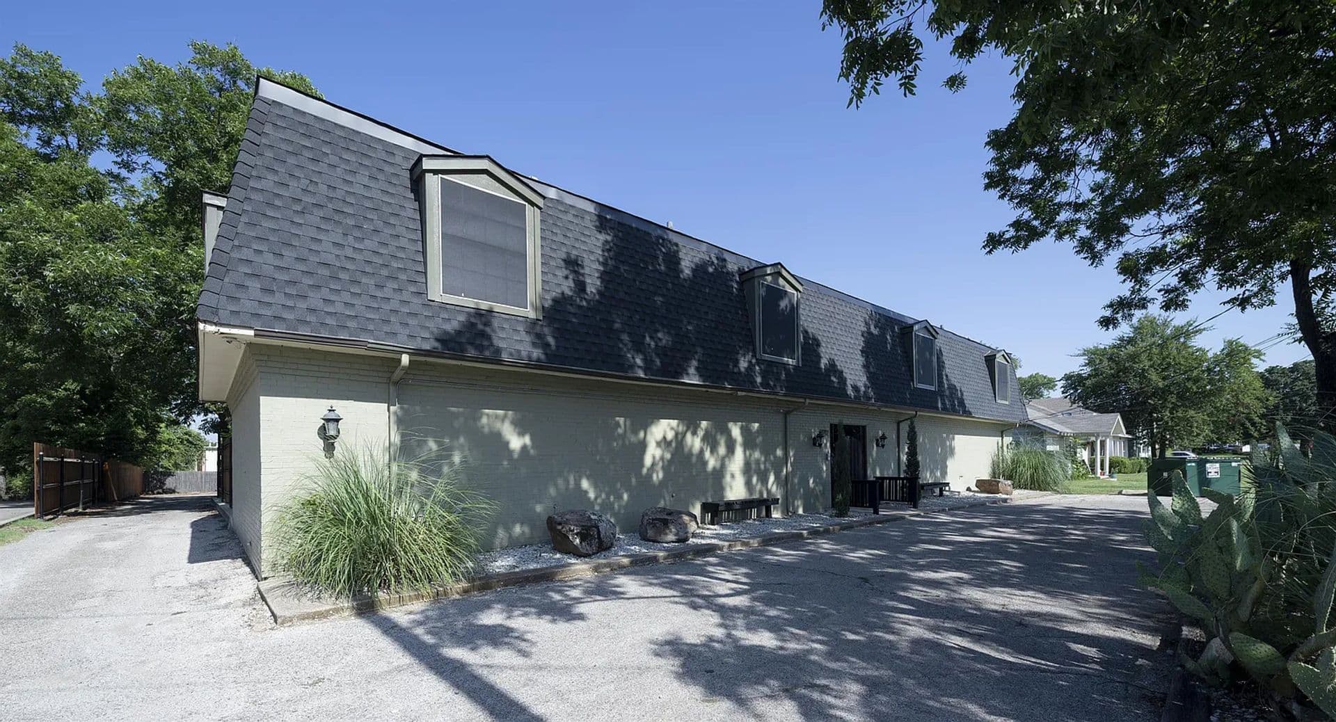 Denton Apartment: 1717 N. Locust St