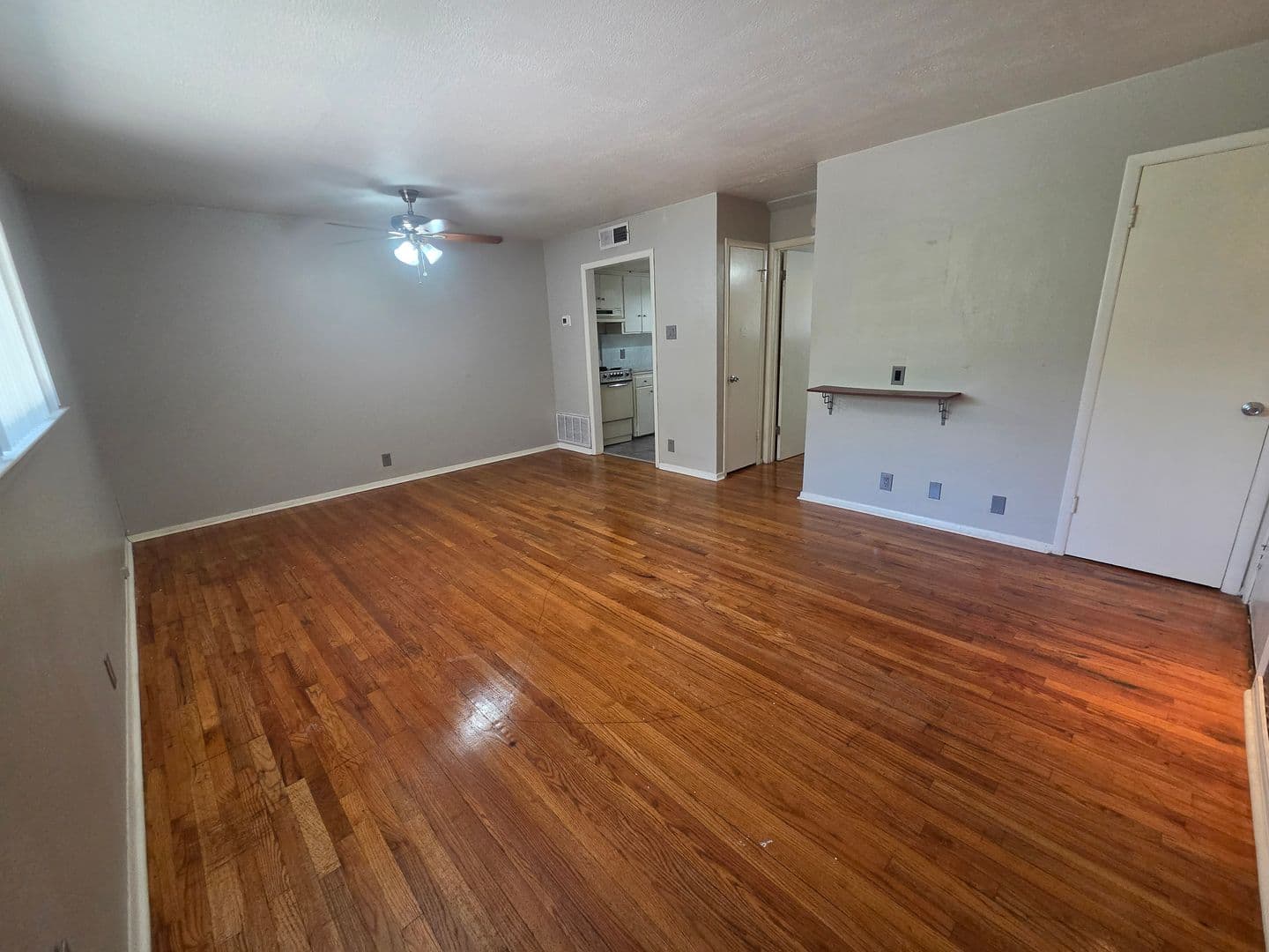 Denton Apartment: 804 N Locust St