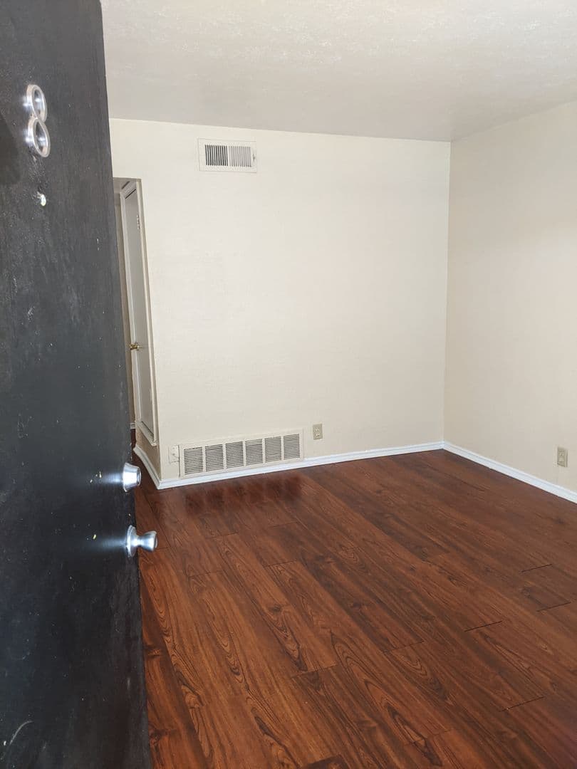 Denton Apartment: 2434 Louise Street