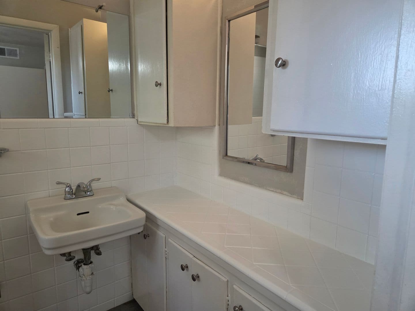 Denton Apartment: 804 N Locust St