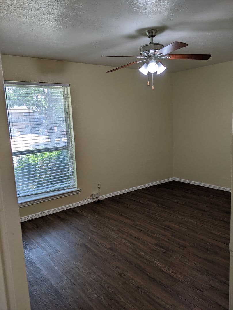 Denton Apartment: 2434 Louise Street