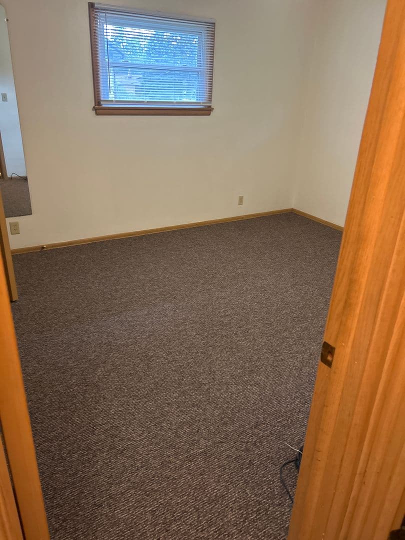 Greendale Apartment: 5870-5876 Tower Rd