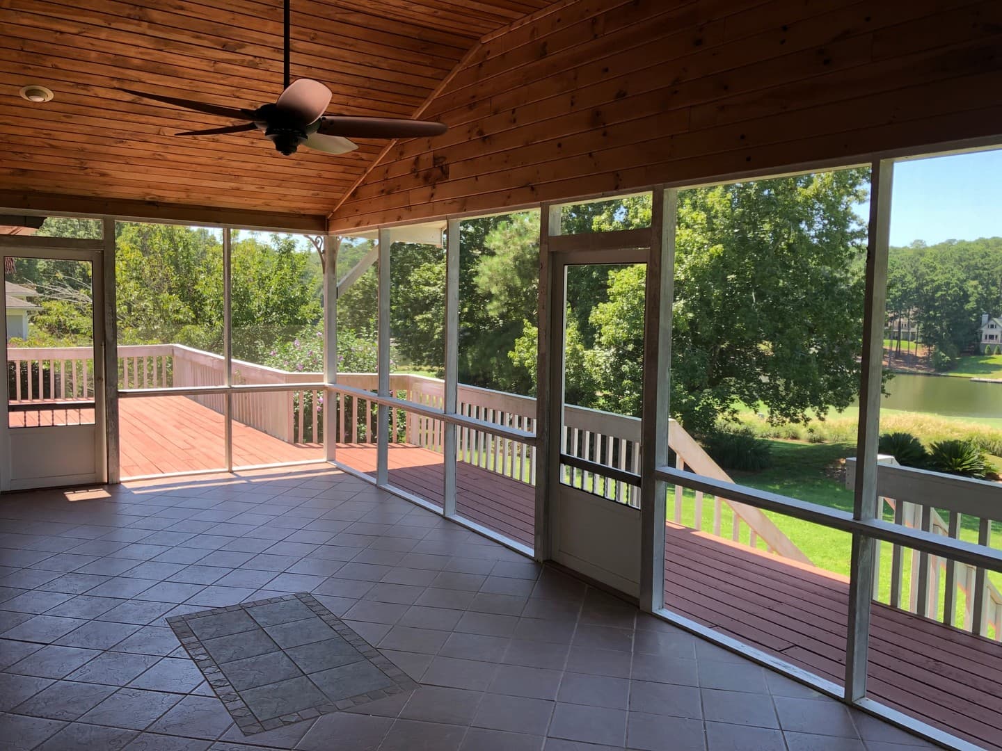 Greensboro House: 1181 Golf View Lane