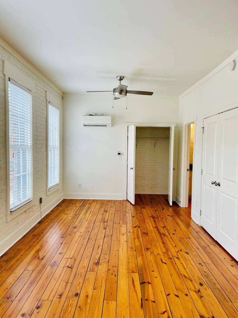 Madison Apartment: 231 Hancock Street