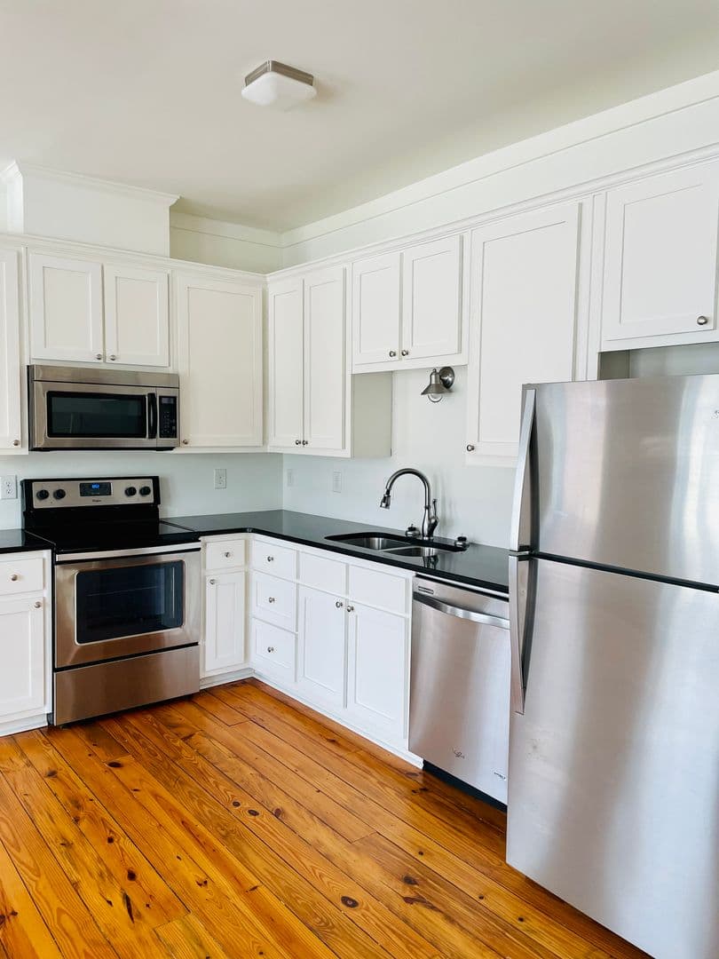 Madison Apartment: 231 Hancock Street