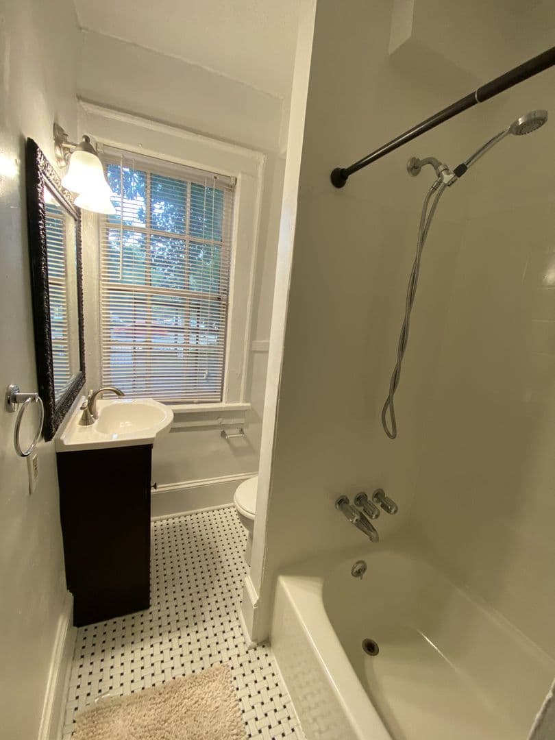 Atlanta Apartment: 934 Ponce De Leon Avenue, NE