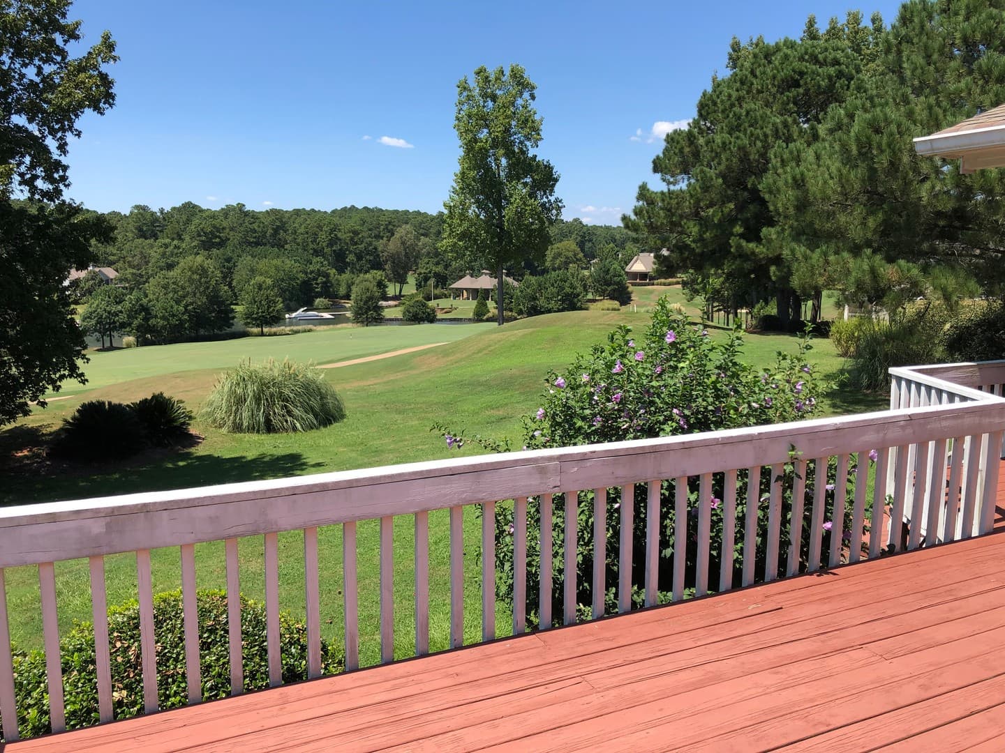 Greensboro House: 1181 Golf View Lane