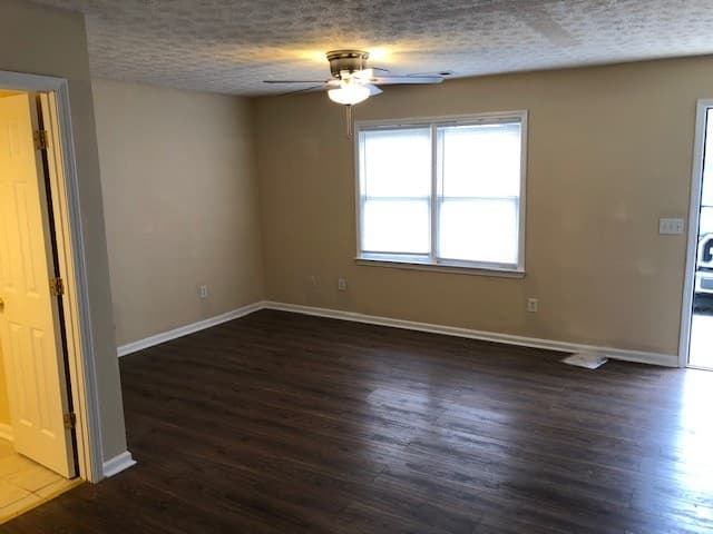 Madison Apartment: 363 E Jefferson Street