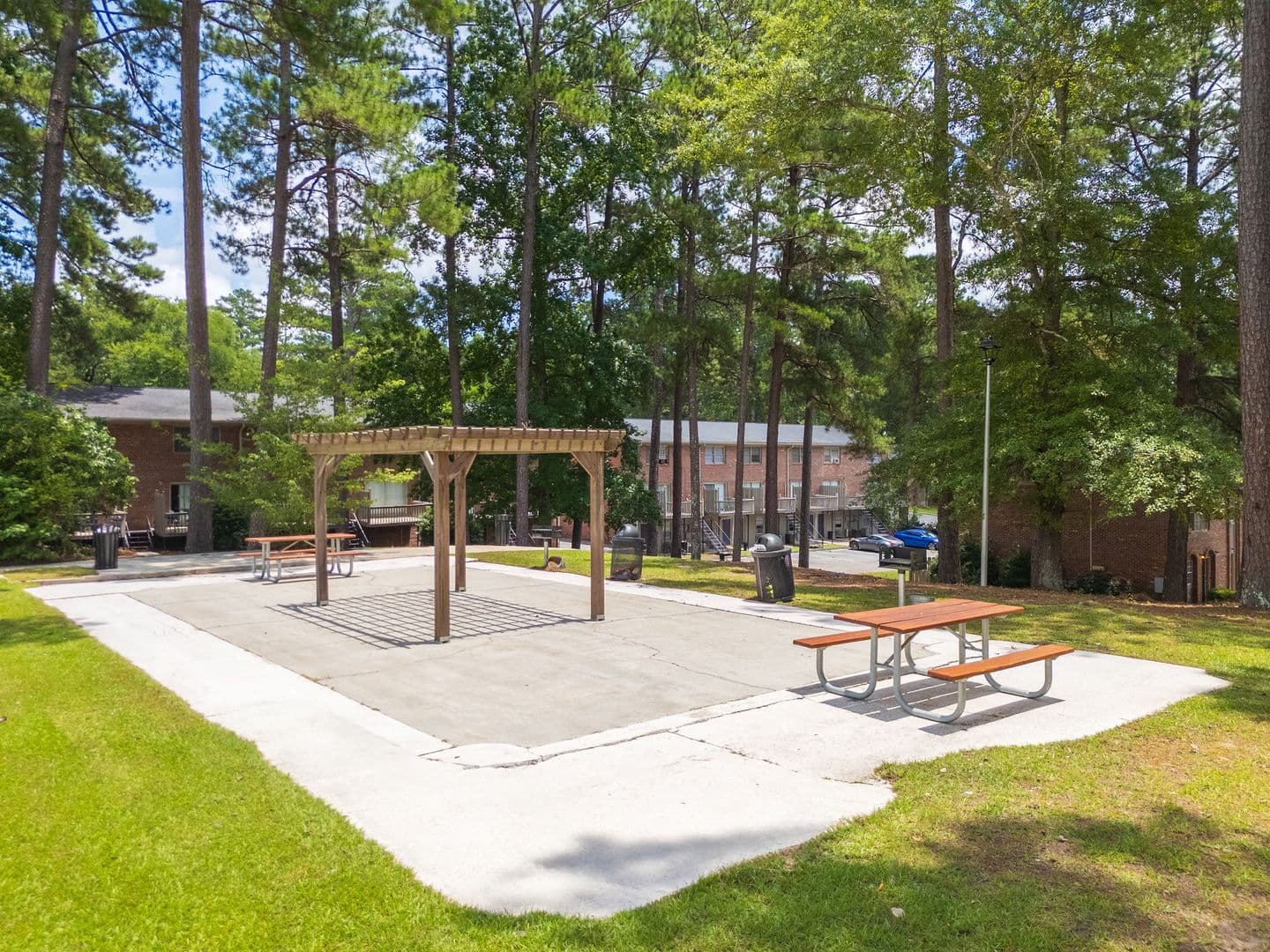 Milledgeville Apartment: 196 Highway 49 West