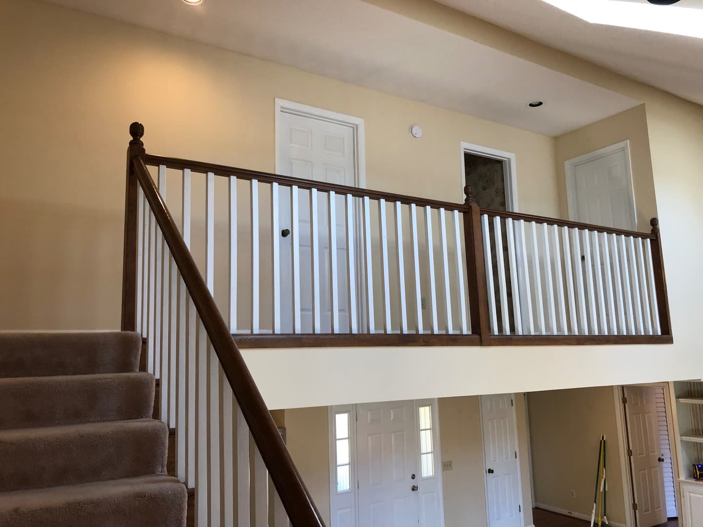 Greensboro House: 1181 Golf View Lane