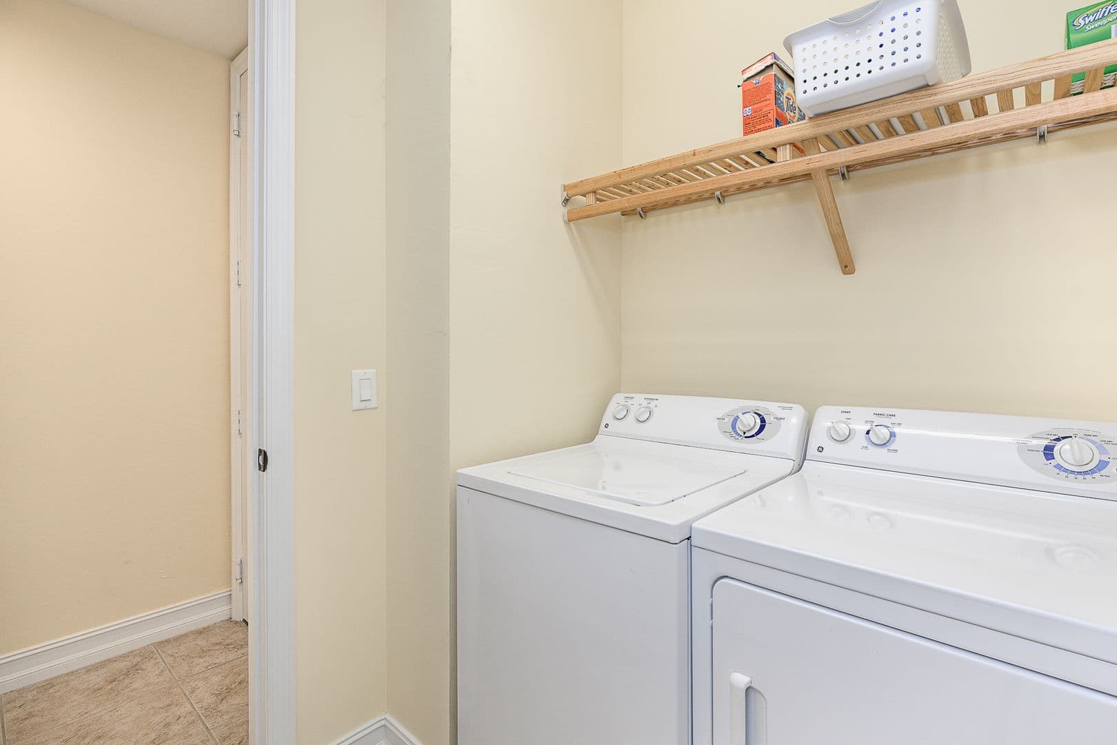 Punta Gorda Condo: 85 Vivante Blvd, Blgg 19, #402 ( aka 8542)
