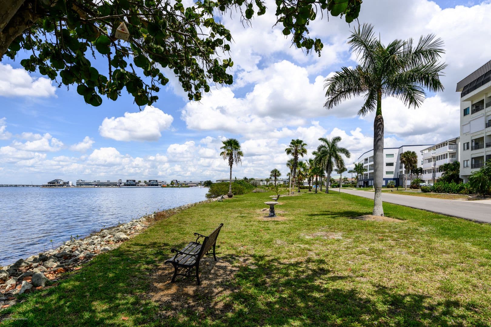 Punta Gorda Condo: 1477 park Beach Cir #33