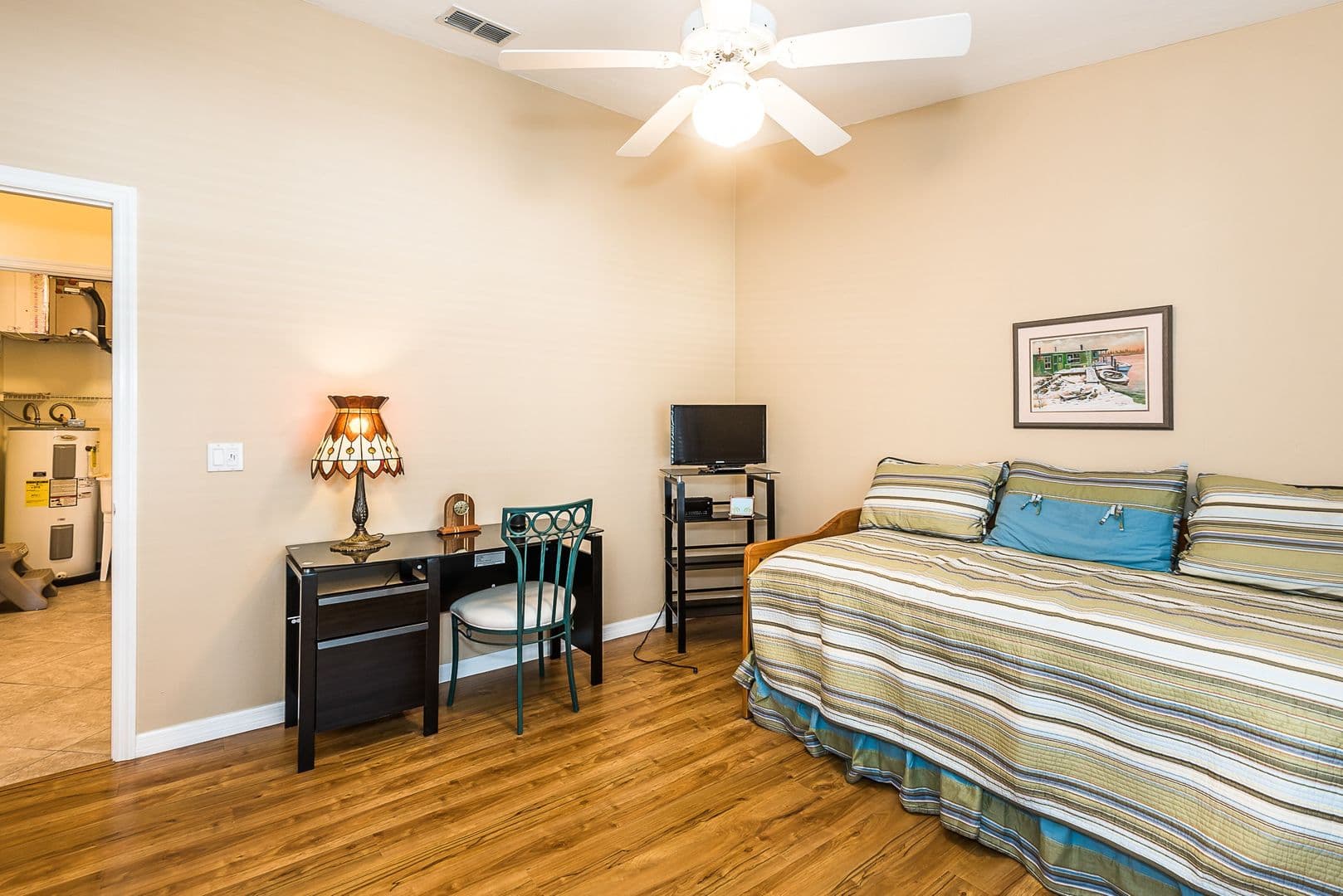 Lake Suzy Apartment: 11644 SW Egret Circle #506