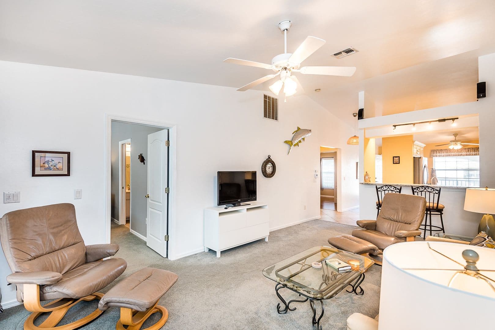 Lake Suzy Apartment: 11644 SW Egret Circle #506