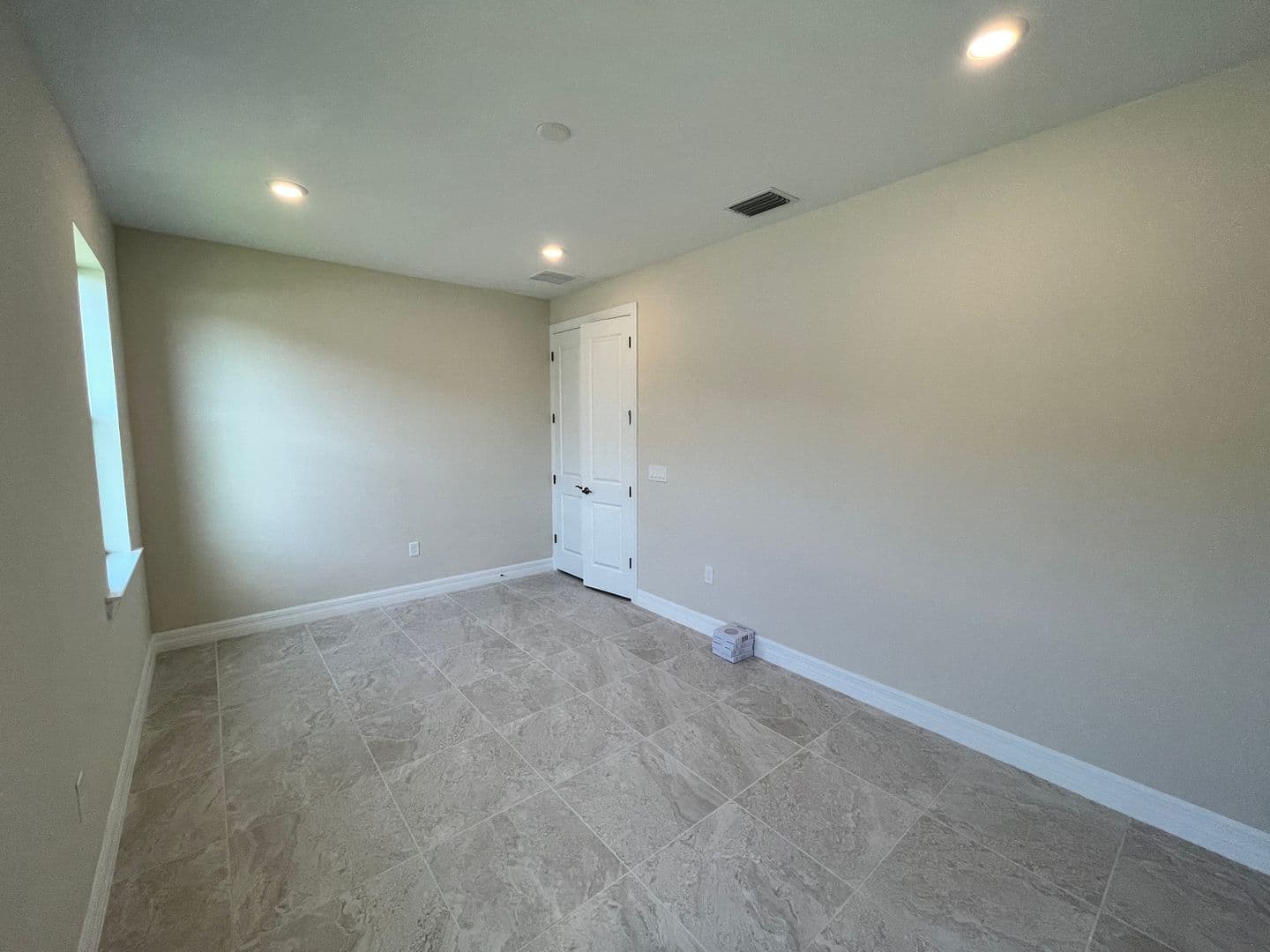 North Port House: 2541 Buckthorn Loop