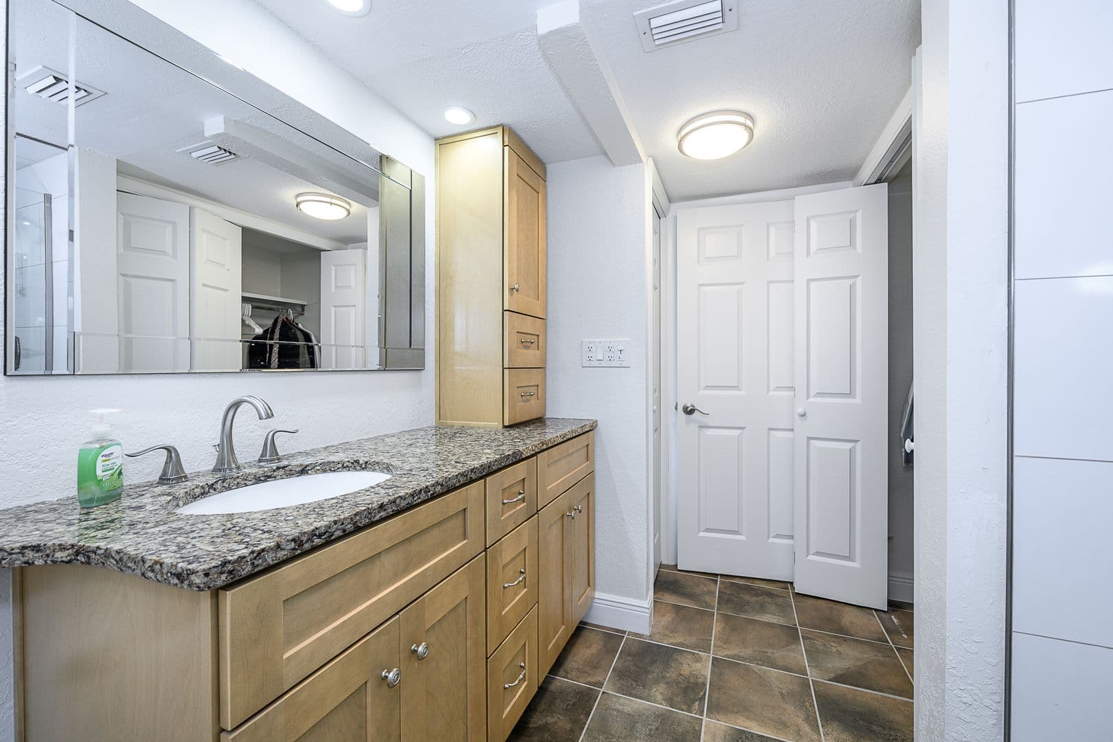 Punta Gorda Apartment: 1080 Bal Harbor Blvd #3A