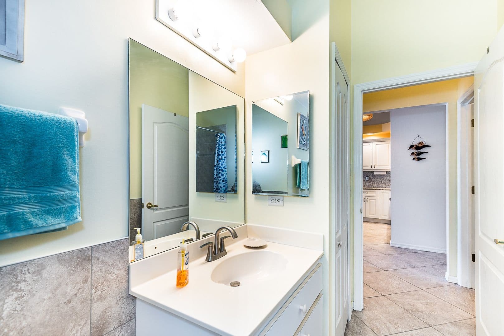 Lake Suzy Apartment: 11644 SW Egret Circle #506