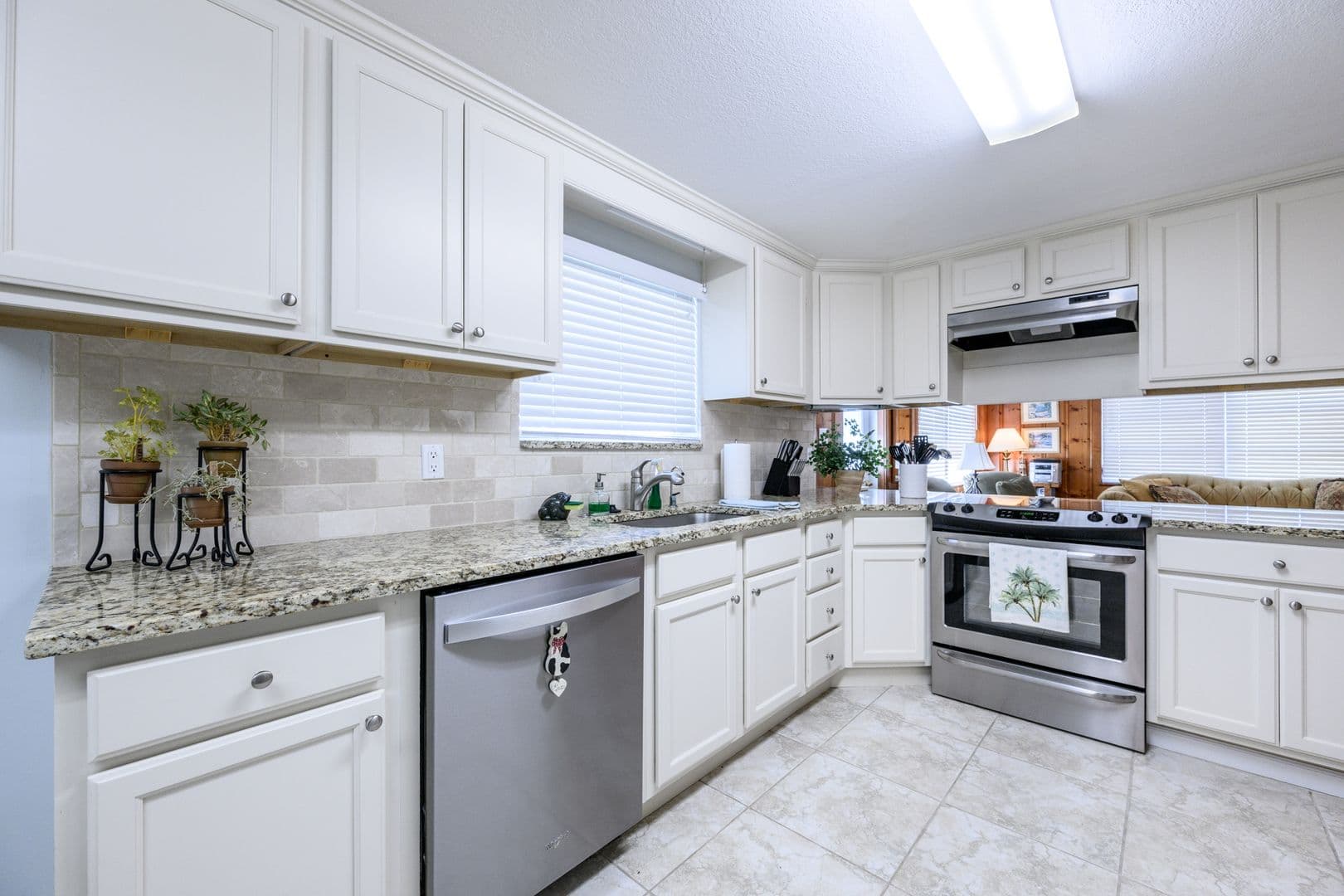 Punta Gorda House: 330 Harvey St
